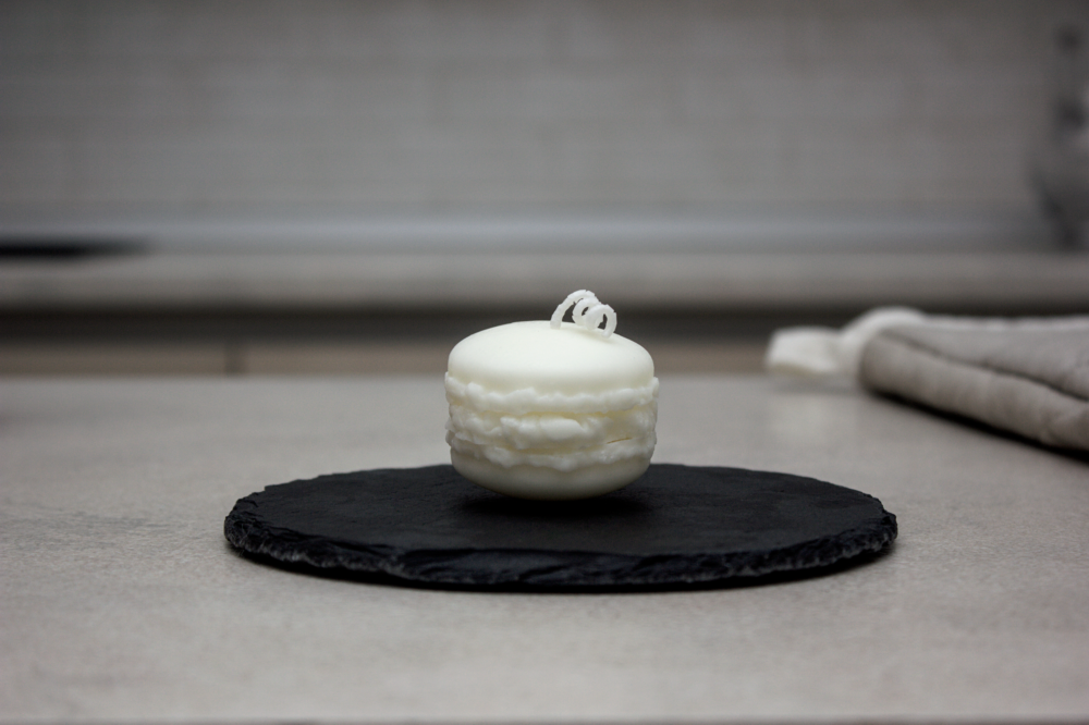 Macaroon Candle