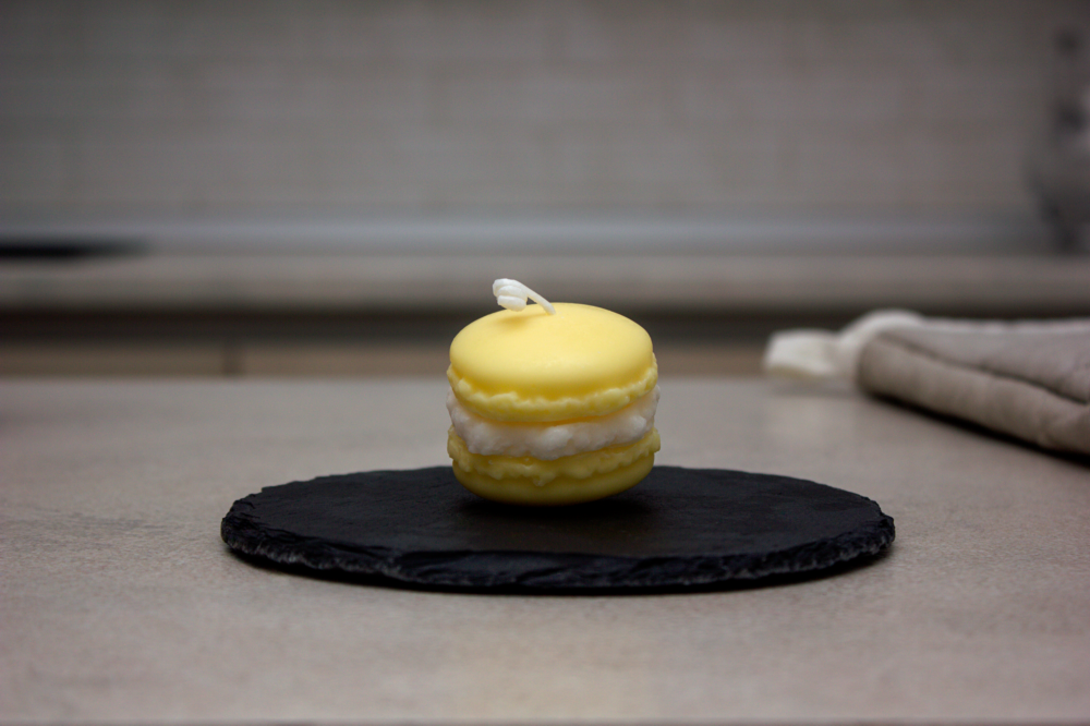 Macaroon Candle
