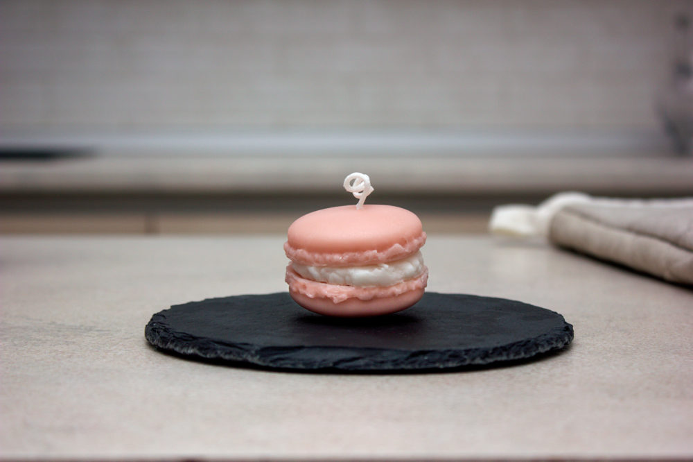 Macaroon Candle